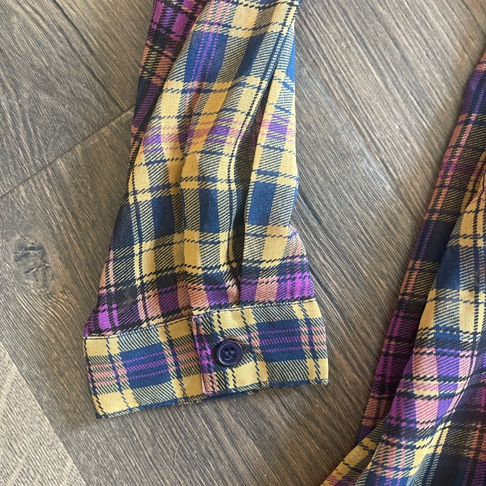 Sheer top - Picture 2 of 4